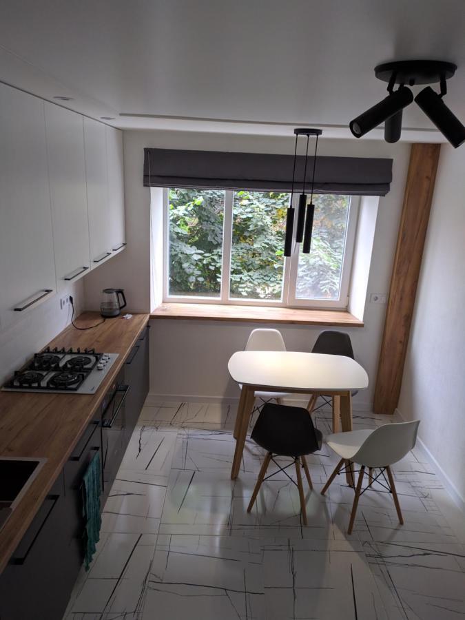 קרופיבניצקי Cozy 75 Apart In Center - 2Х Кімнатна Квартира В Центрі Кропивницького מראה חיצוני תמונה